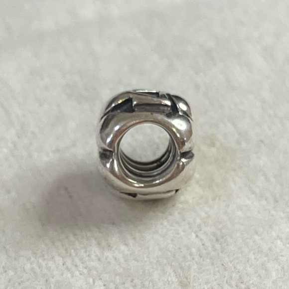 Pandora Jack-O-Lantern Pumpkin Charm - Picture 3 of 12